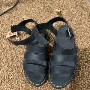NWT Dr. Marten sandals women’s size 9